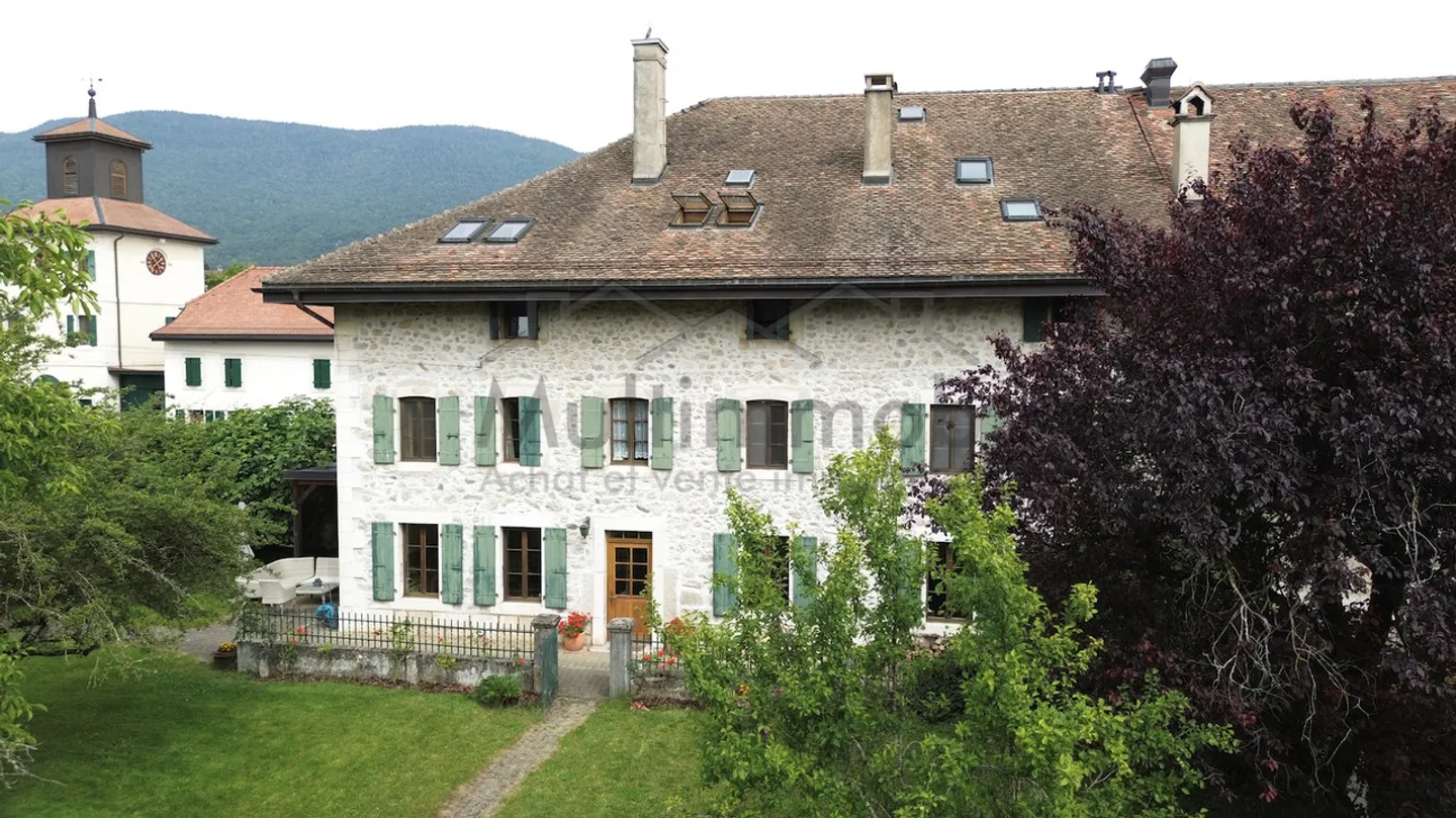 Co-Exclusivity - Charming Village House - Photo 7 of 7