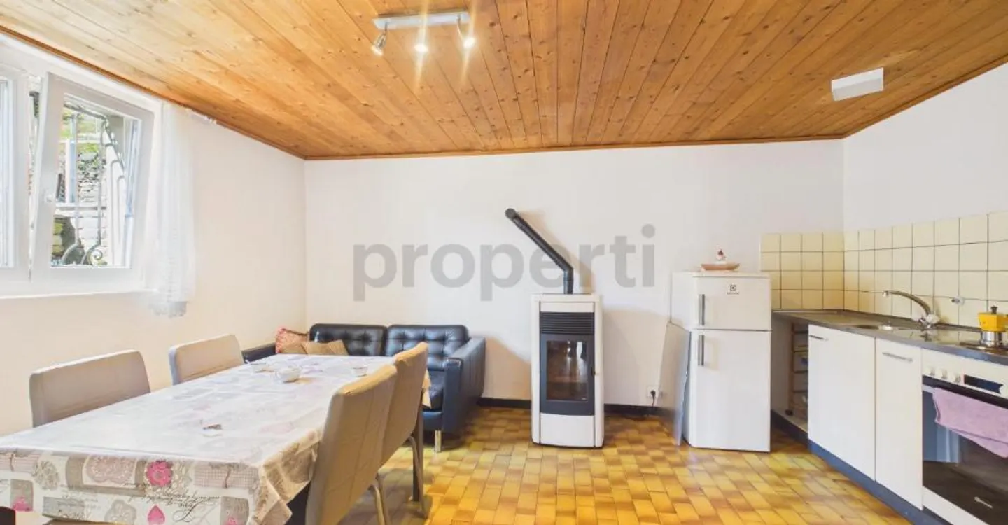 Detached house with grain loft, garden, panoramic view MAIN AND SECONDARY RESIDENCE IN VAL CALANCA - Photo 5 of 12