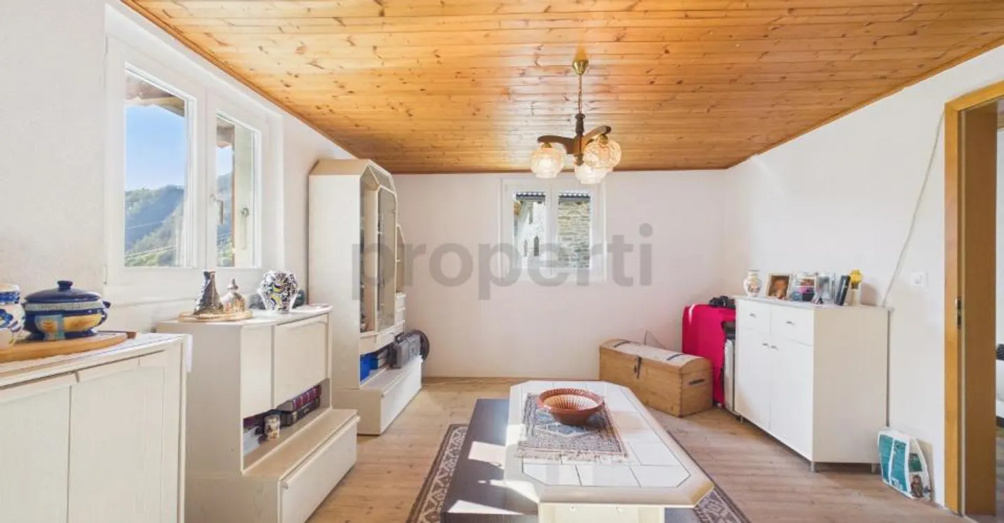 Detached house with grain loft, garden, panoramic view MAIN AND SECONDARY RESIDENCE IN VAL CALANCA - Photo 6 of 12
