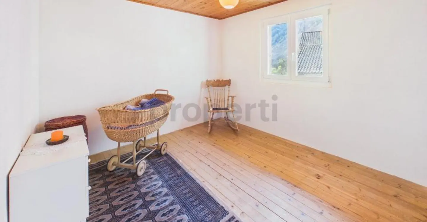 Detached house with grain loft, garden, panoramic view MAIN AND SECONDARY RESIDENCE IN VAL CALANCA - Photo 9 of 12