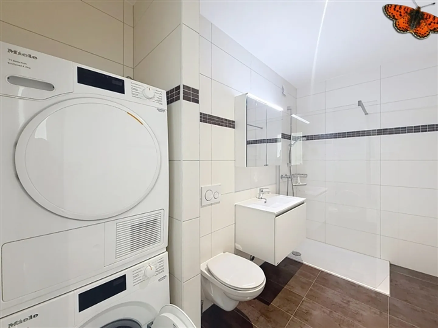 3 ZIMMER WOHNUNG - Neu mit Balkon! - Foto 9 von 18