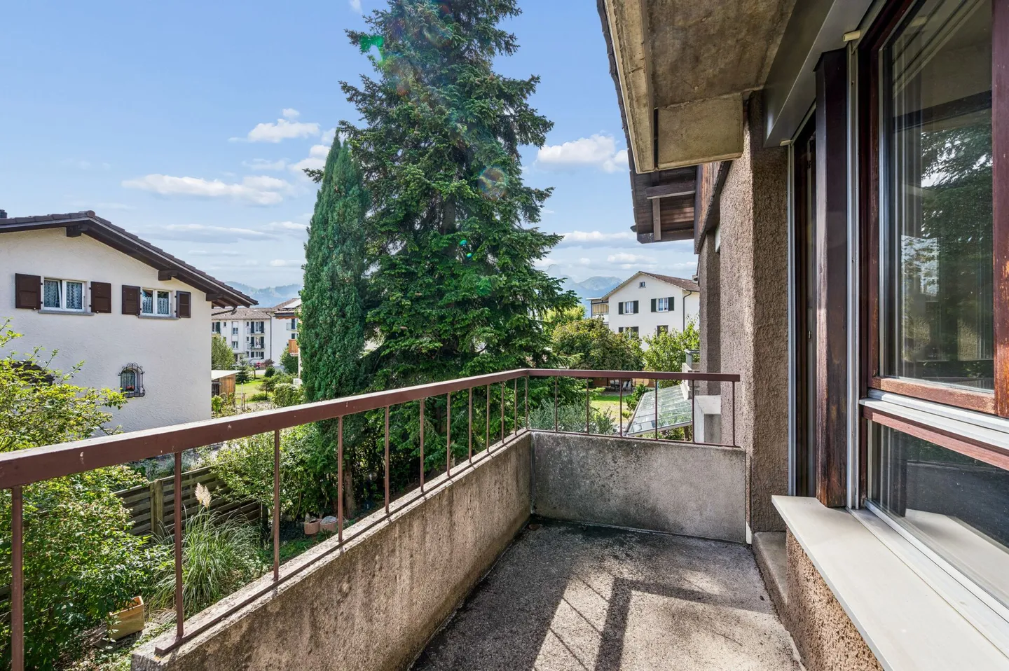 Casa bifamiliare di 5,5 stanze con giardino e grande potenziale - Foto 13 di 14
