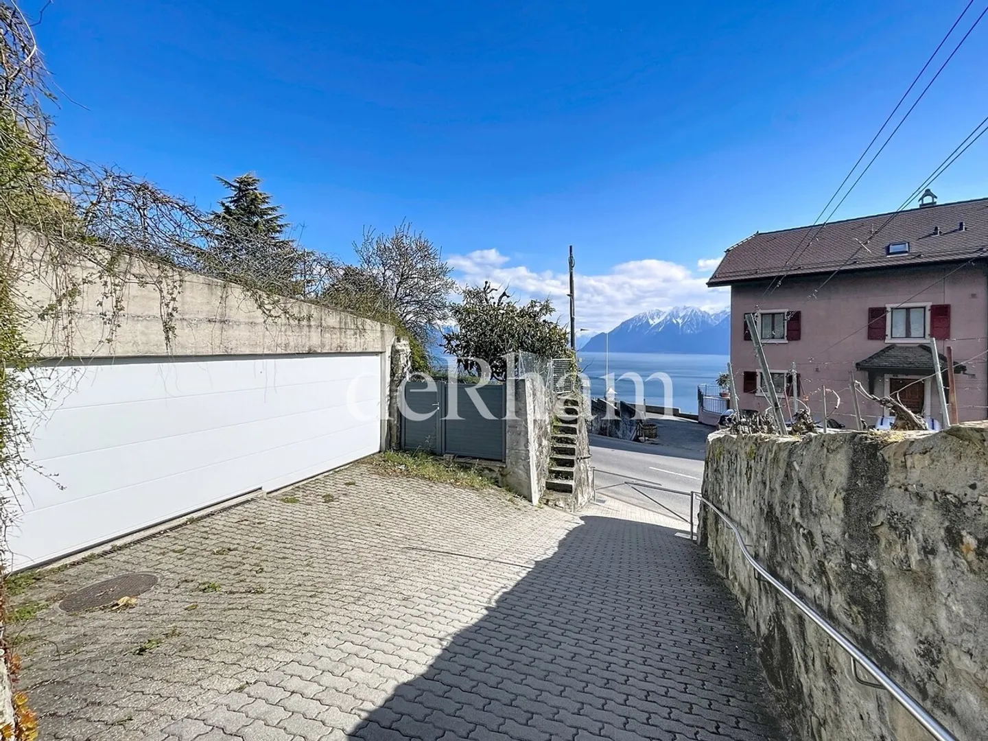 Wunderschönes 4,5-Zimmer-Tripex mit Seeblick, Terrasse und privatem Garten! - Foto 11 von 11