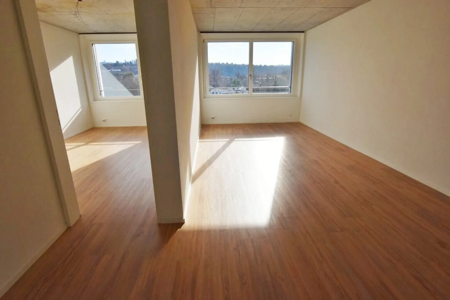 Appartamento moderno con terrazza - Foto 1 di 7