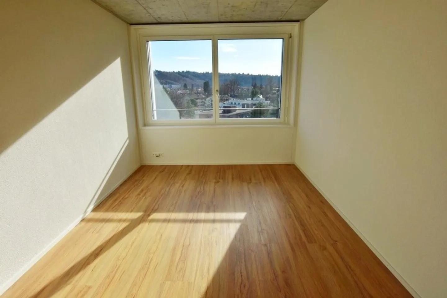 Appartamento moderno con terrazza - Foto 3 di 7