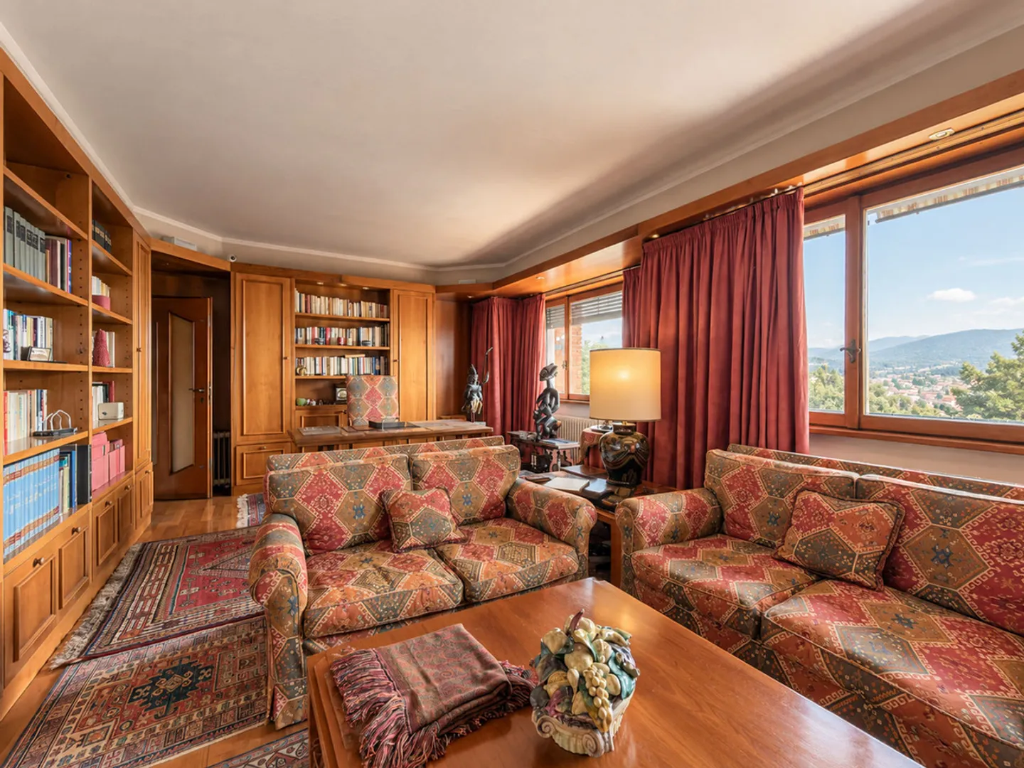 Noble Villa in Vacallo - Photo 5 of 33