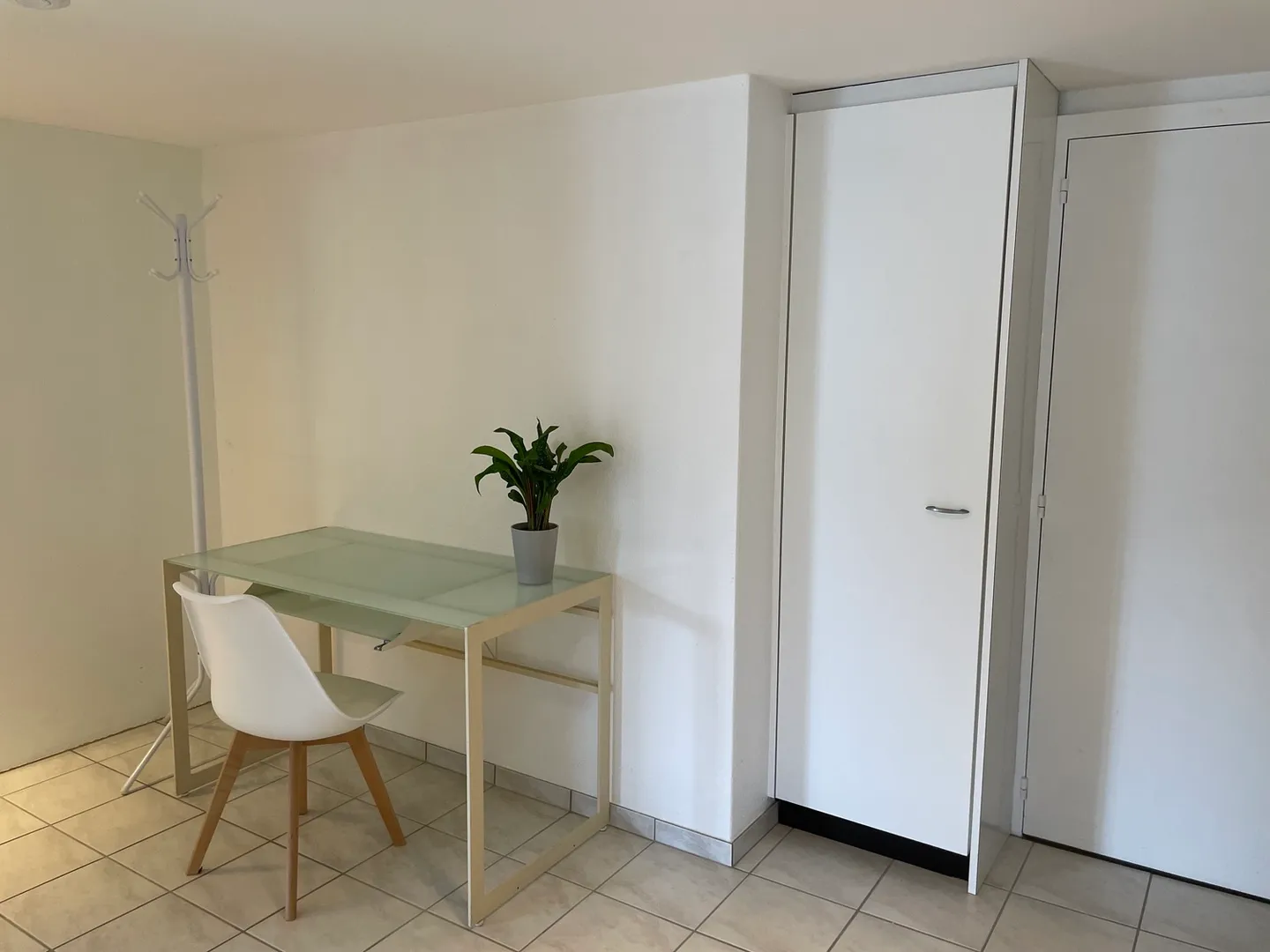 APPARTEMENT 2½ PIÈCES À STETTLEN (BE), MEUBLÉ - Photo 5 sur 10