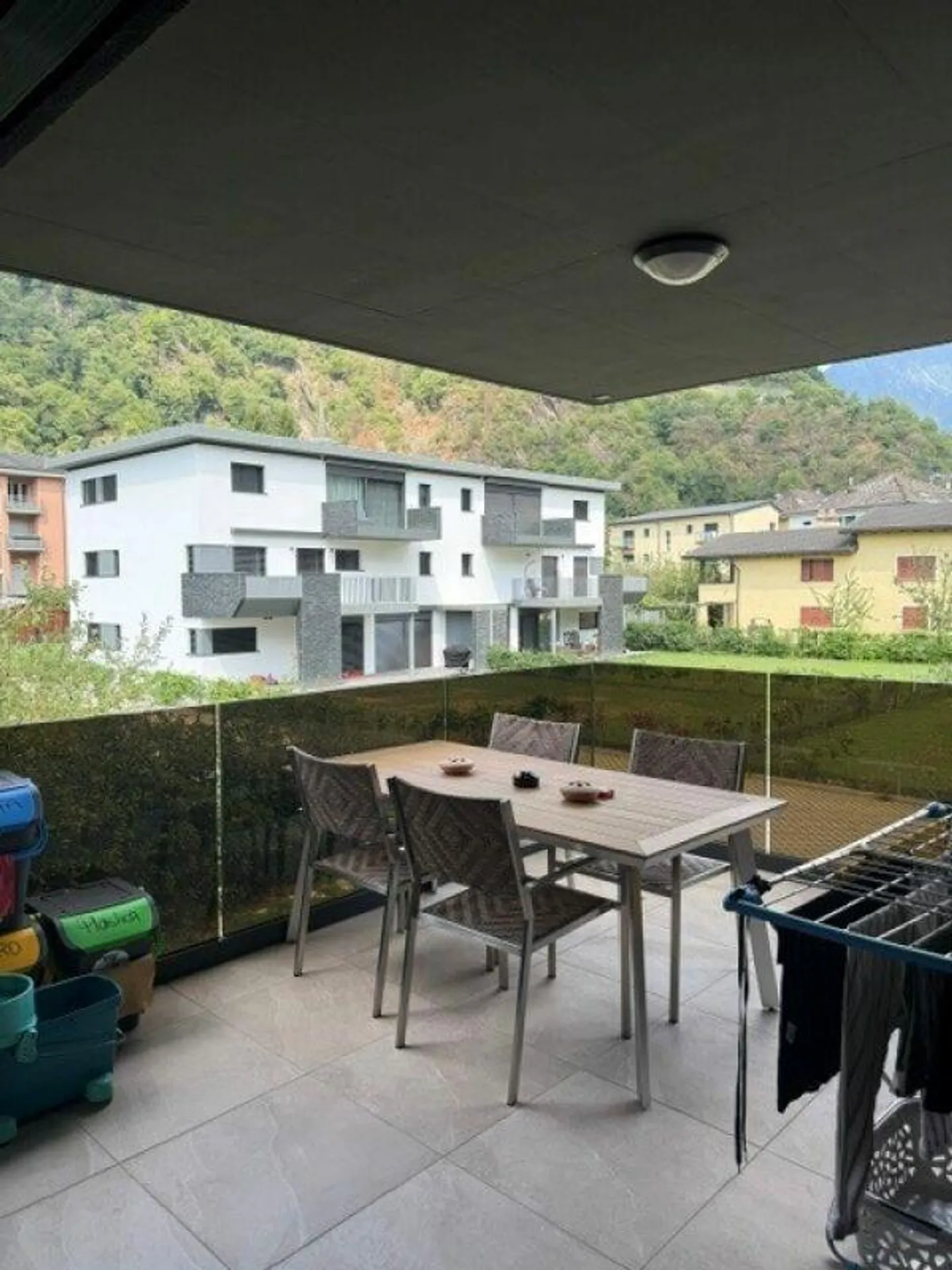 Ampio e moderno 2.5 locali a San Vittore - Photo 3 sur 7