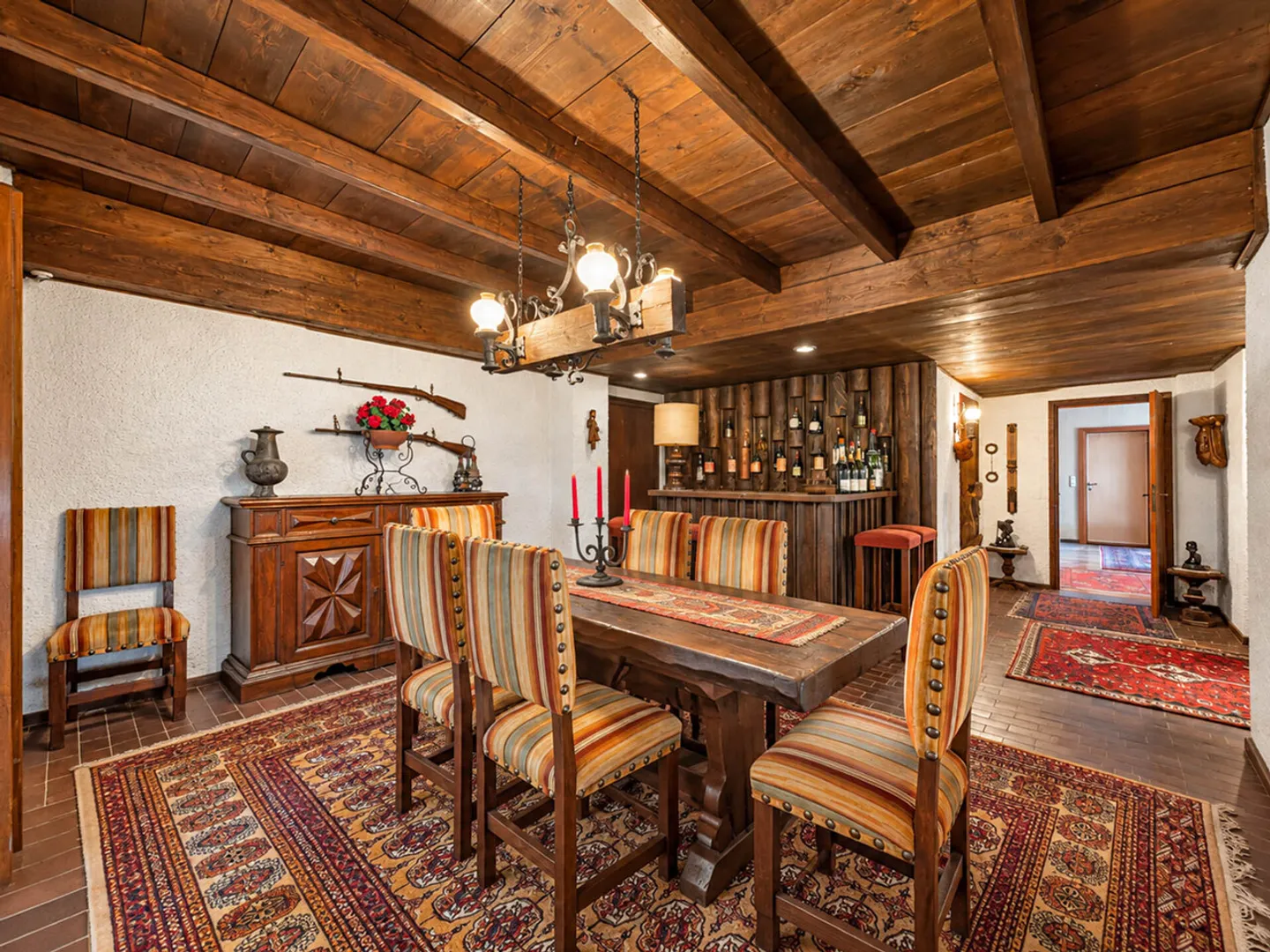 Noble Villa in Vacallo - Photo 17 of 33