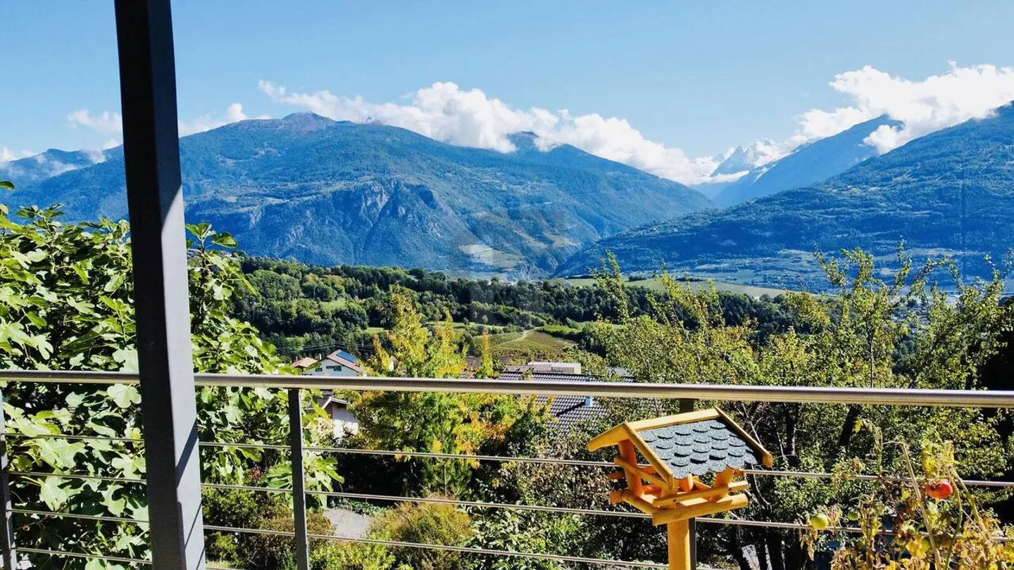 VISTA STUPENDA CON GRANDE BALCONE, GRANDI SPAZI - Foto 1 di 6