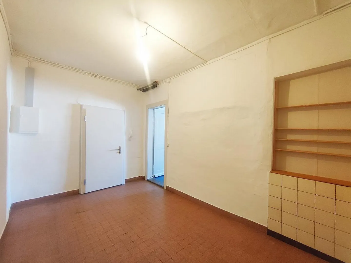 Attractive office space in the heart of the old town - Photo 6 of 12