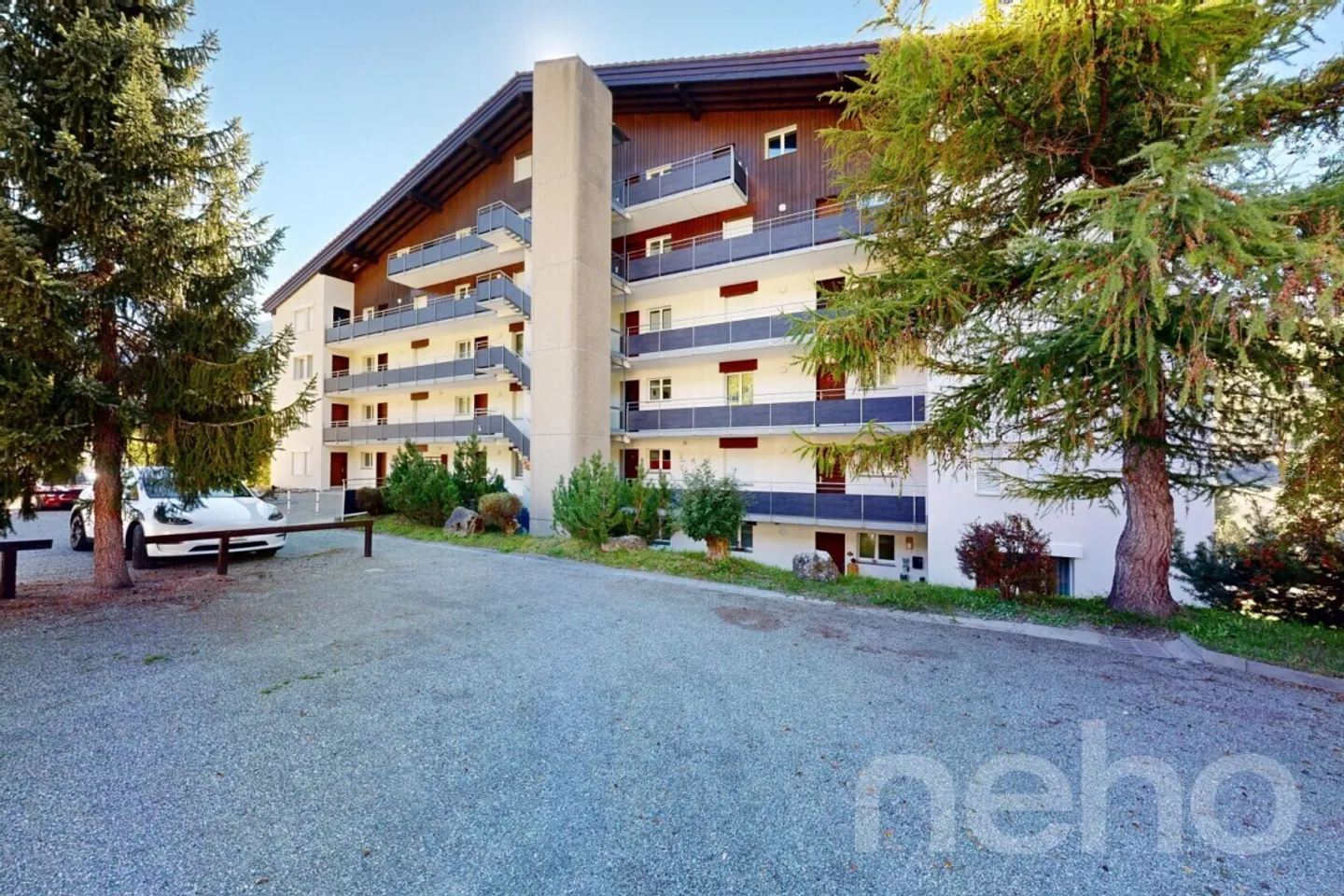 2.5-Zimmer-Wohnung mit Balkon und Bergsicht in Cunter - Foto 1 von 10