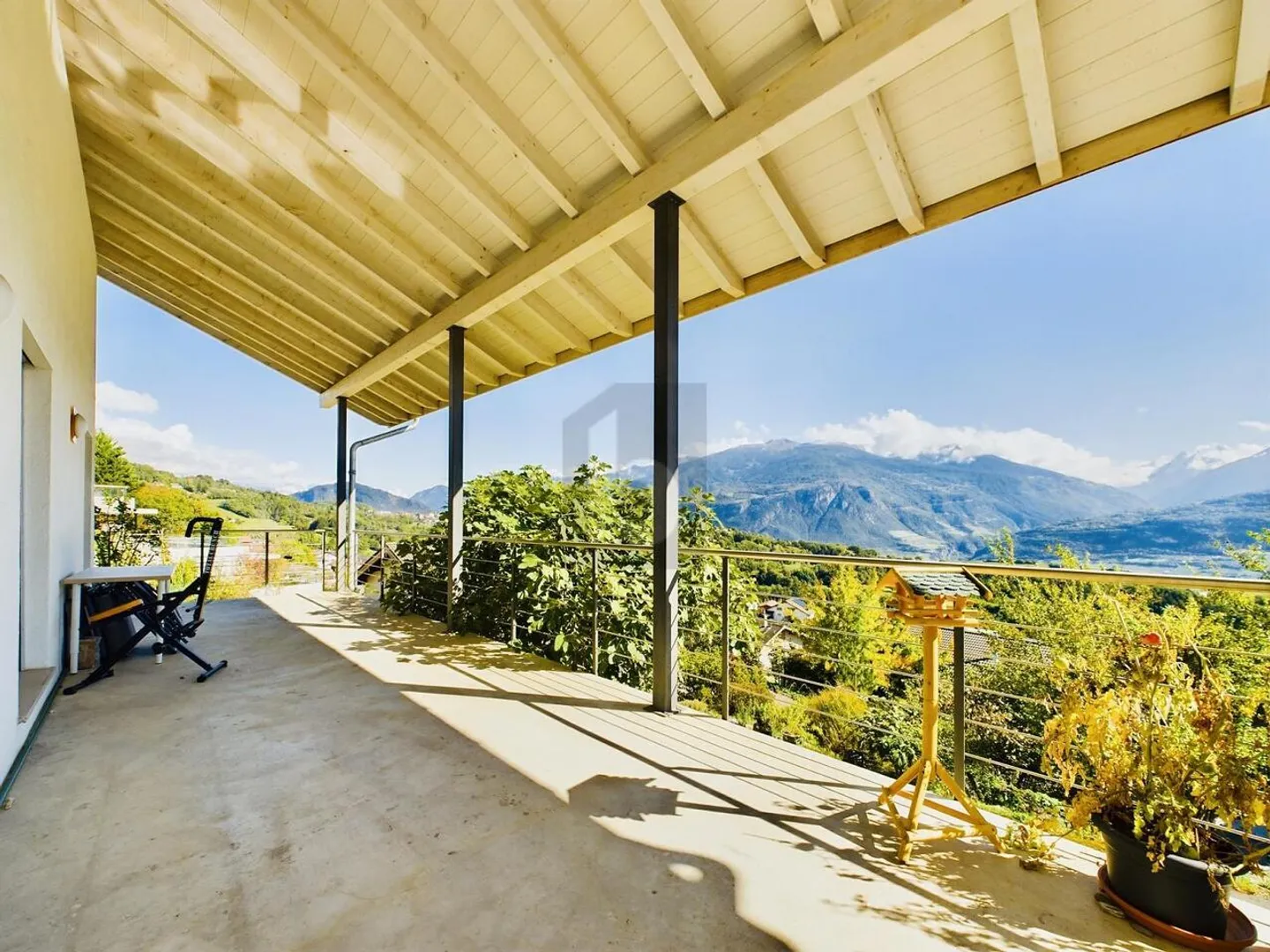 VISTA STUPENDA CON GRANDE BALCONE, GRANDI SPAZI - Foto 3 di 6