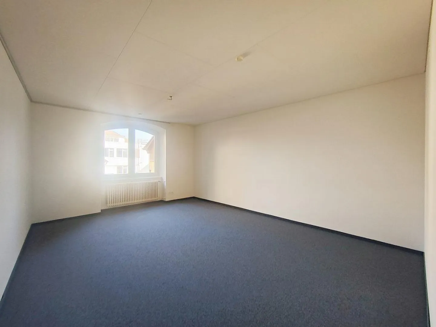 Attractive office space in the heart of the old town - Photo 4 of 12