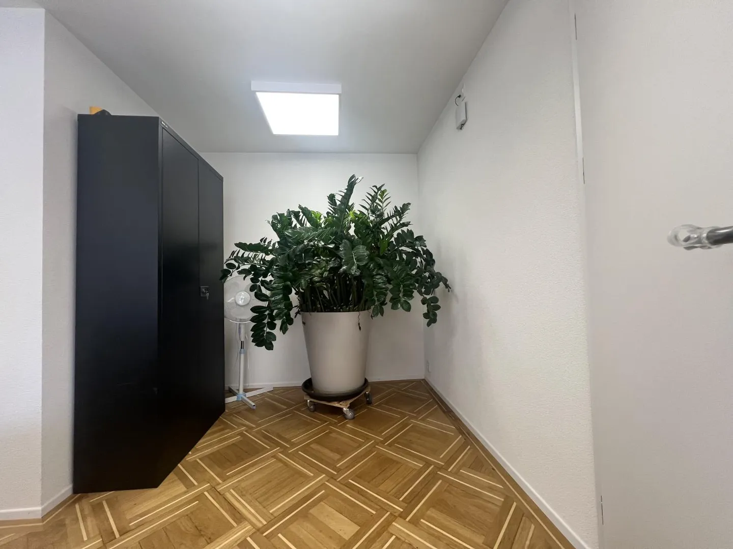 Commerce - Photo 2 of 4
