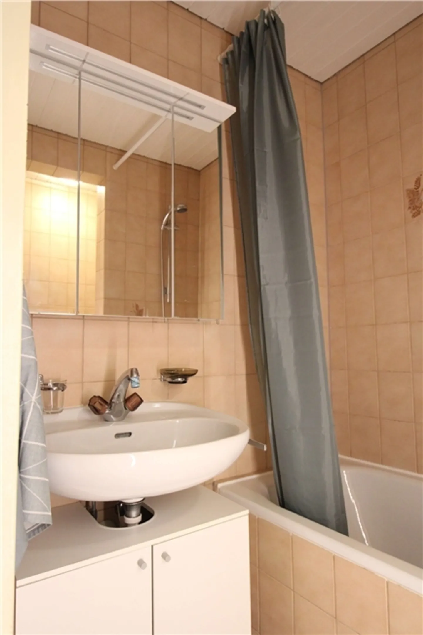 WG Room - Photo 10 of 11