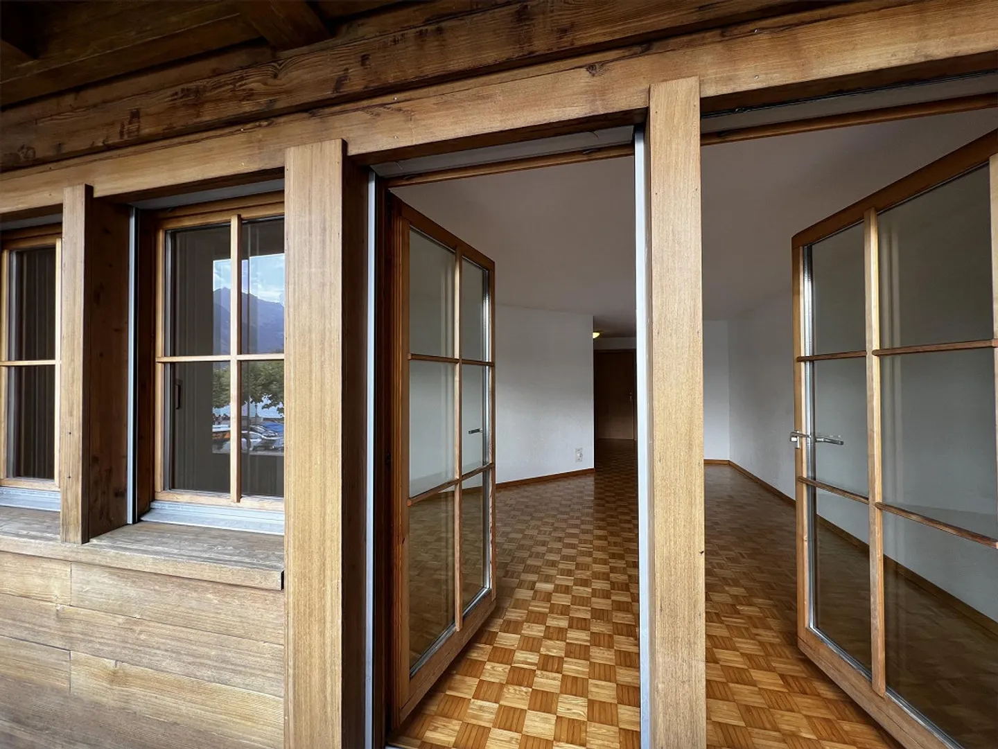 Apartment with one of the best views in Brienz - Photo 2 of 9