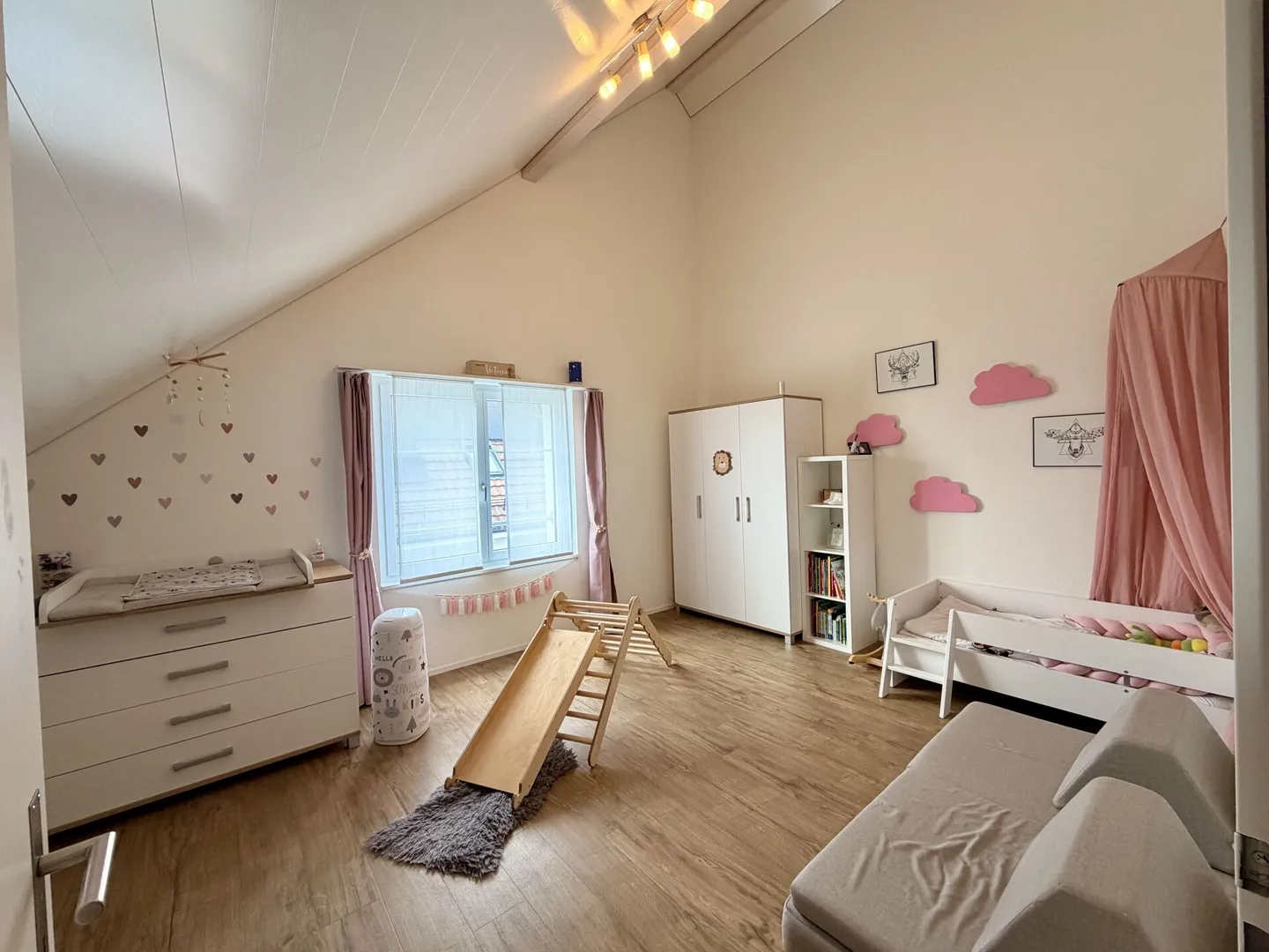 Vivere idilliaco con vista sul verde - Foto 6 di 11