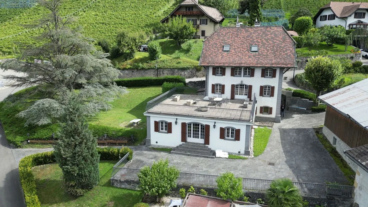 Casa di Villaggio di 8,5 stanze a Ollon (VD) - Foto 3 di 13