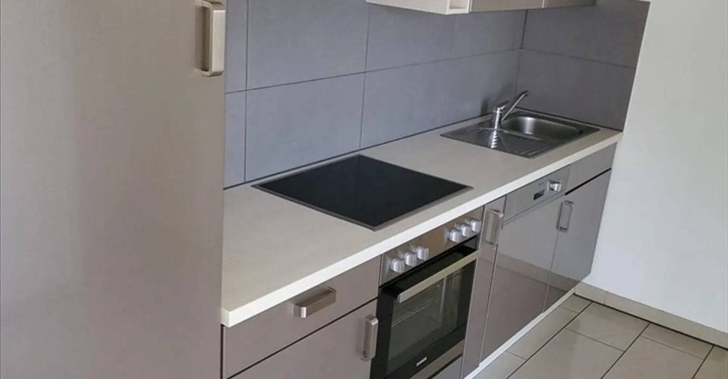 Renditeobjekt - 7 renovierte Wohnungen in Moutier - Foto 2 von 7