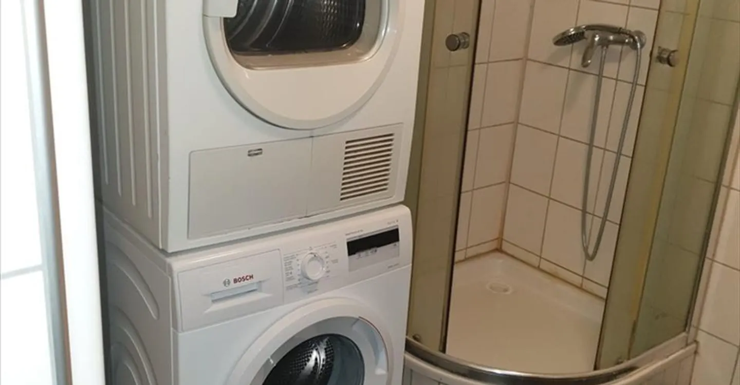 Renditeobjekt - 7 renovierte Wohnungen in Moutier - Foto 6 von 7