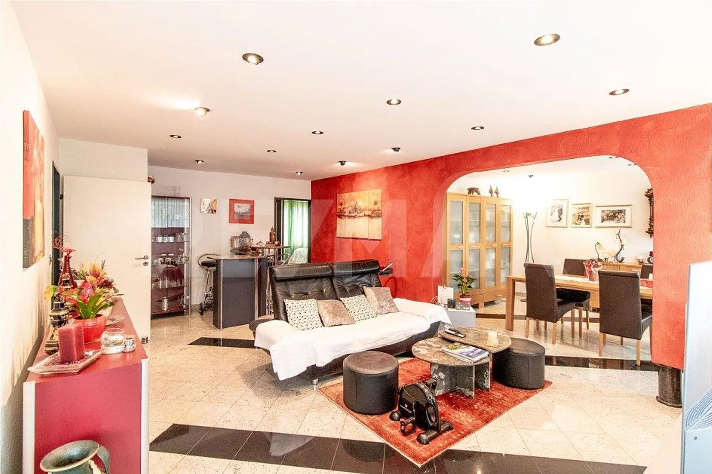 Affordable 3½-room apartment in a quiet location - Photo 2 of 12