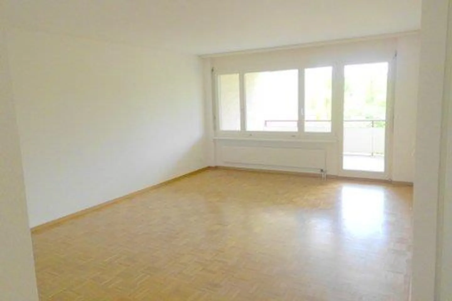 Grosse Genossenschaftswohnung sucht eine neue Familie! - Foto 3 von 8