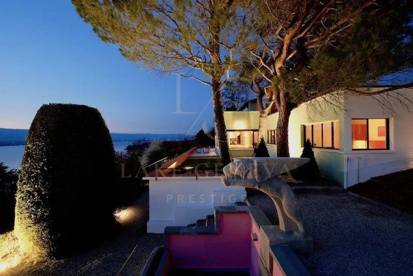 Superba villa atipica con vista sul lago - Foto 4 di 10