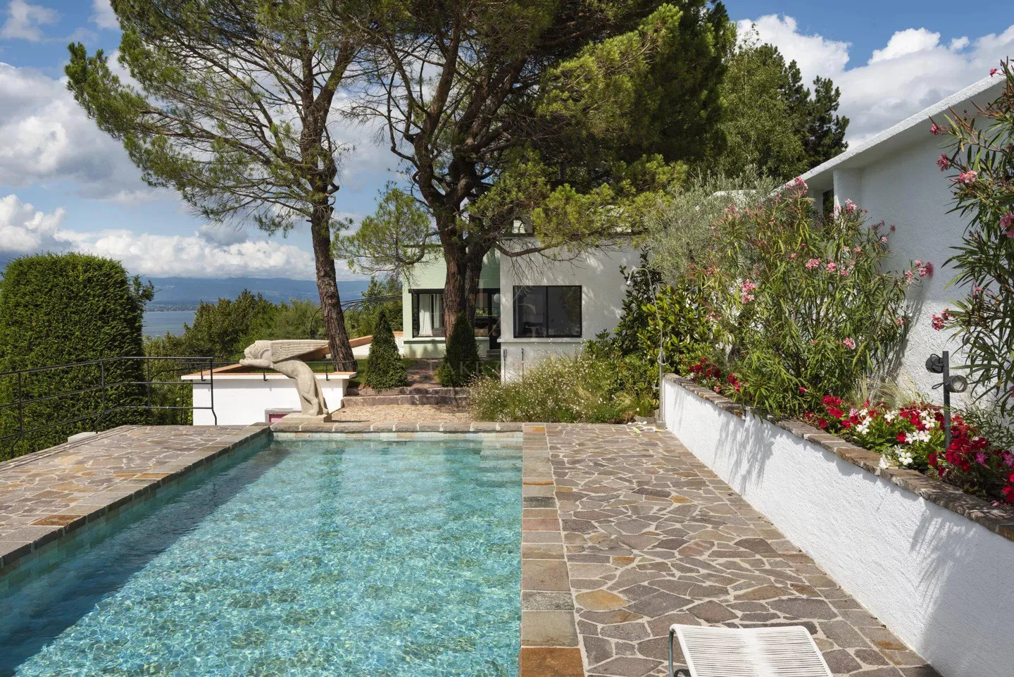 Superba villa atipica con vista sul lago - Foto 5 di 10