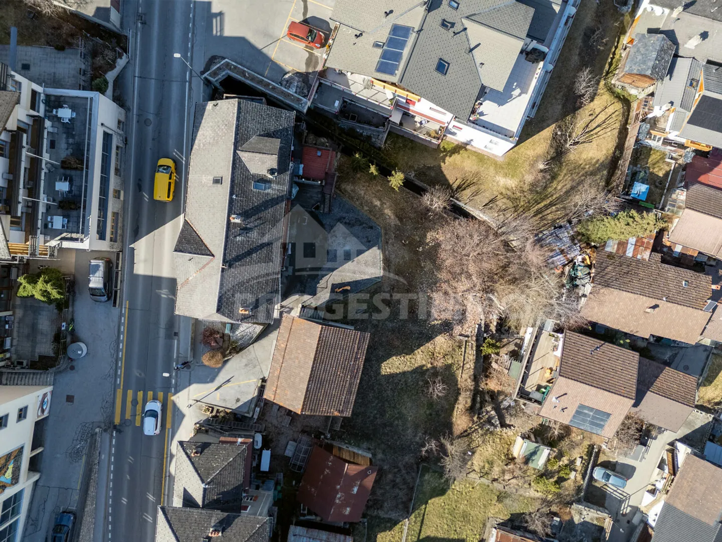 GRANDE CASA CON PIÙ APPARTAMENTI - Foto 6 di 12