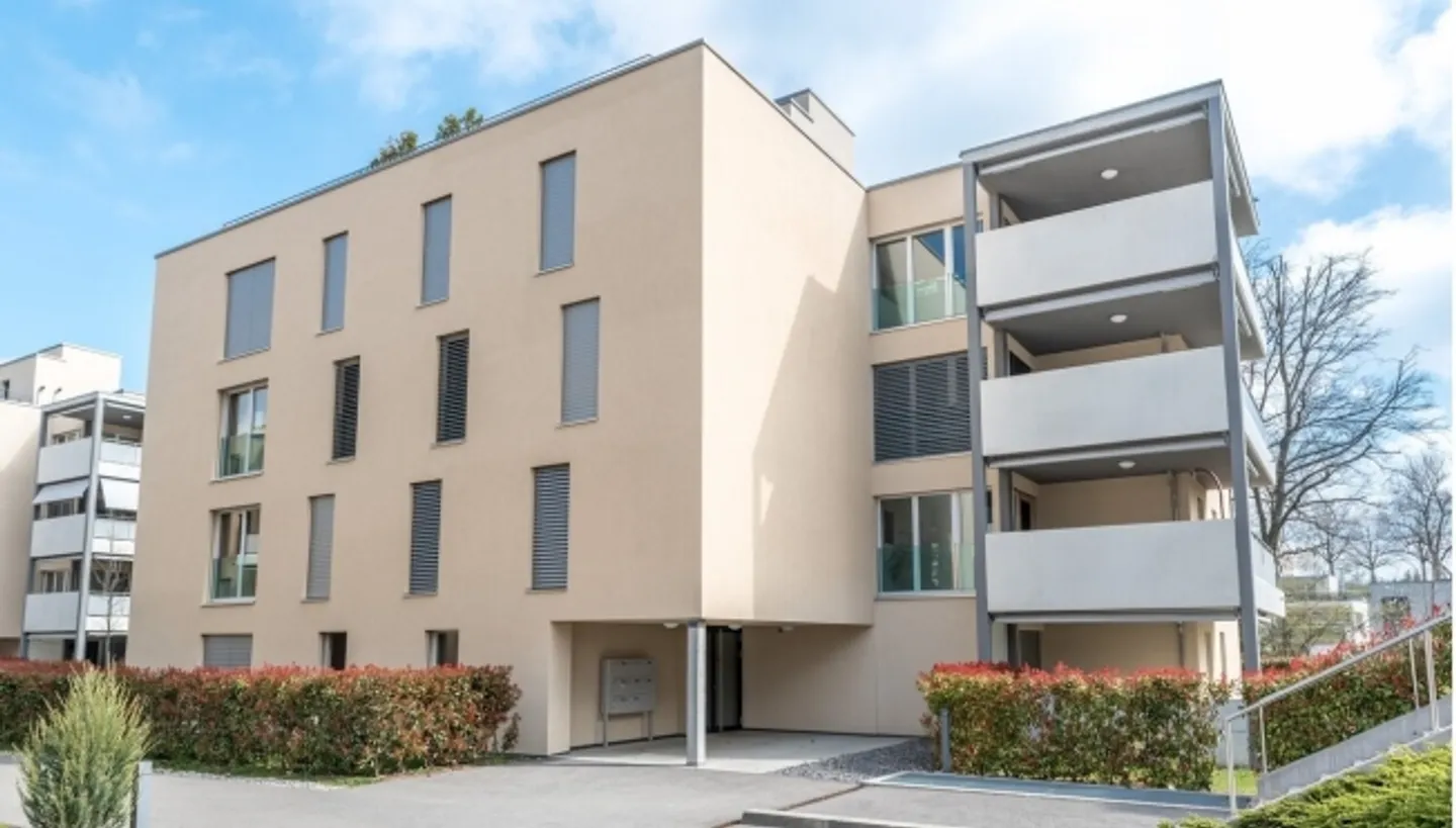 4.5-room apartment on the 2nd floor with balcony - Photo 1 of 7