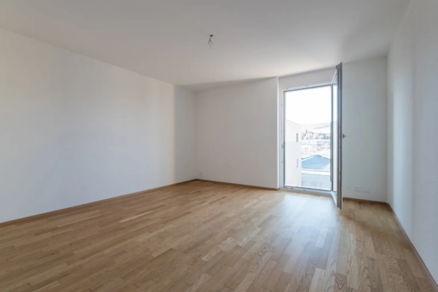 4.5-room apartment on the 2nd floor with balcony - Photo 4 of 7