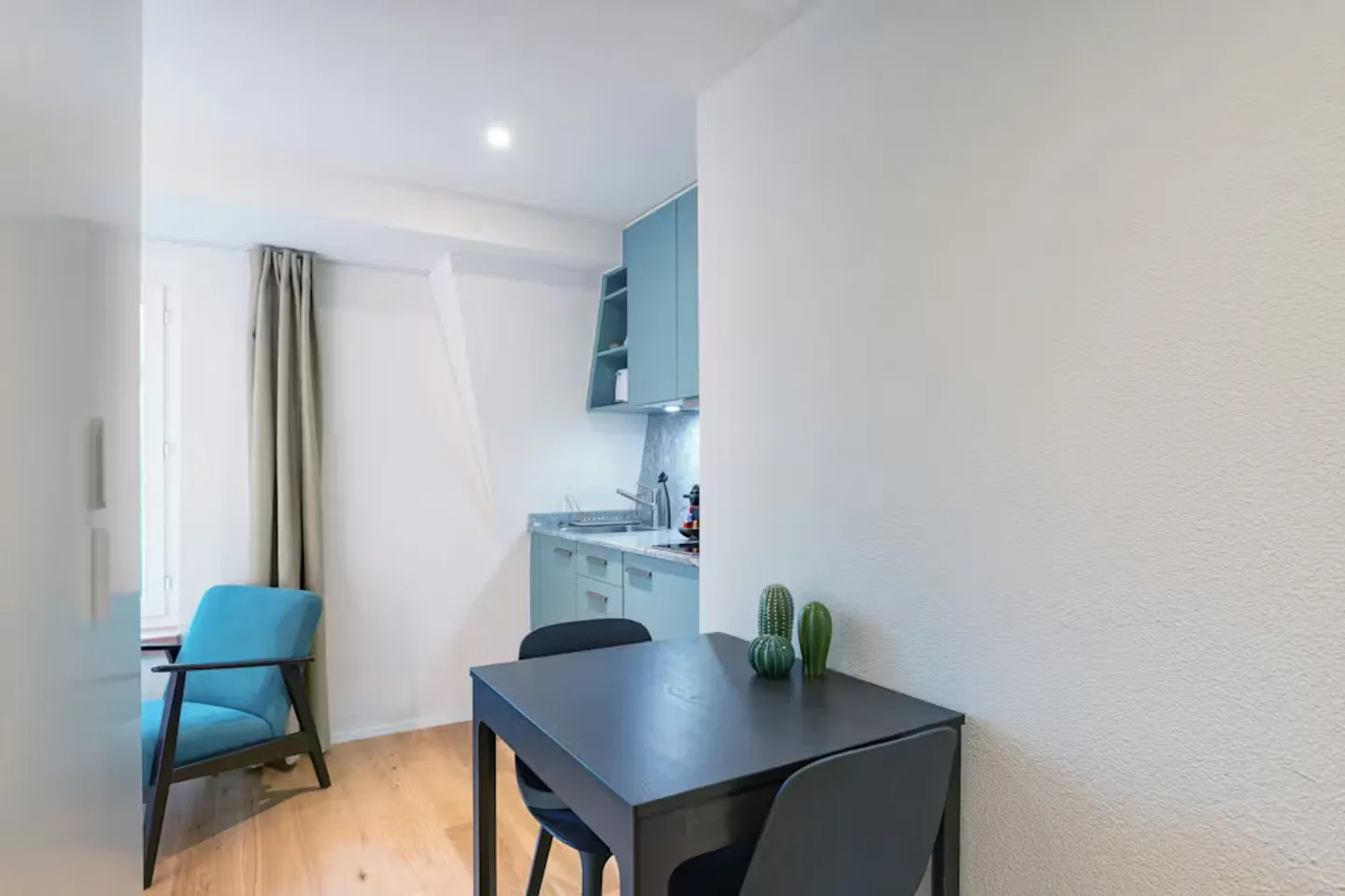 Appartement Chic à Zürich - Photo 4 sur 9
