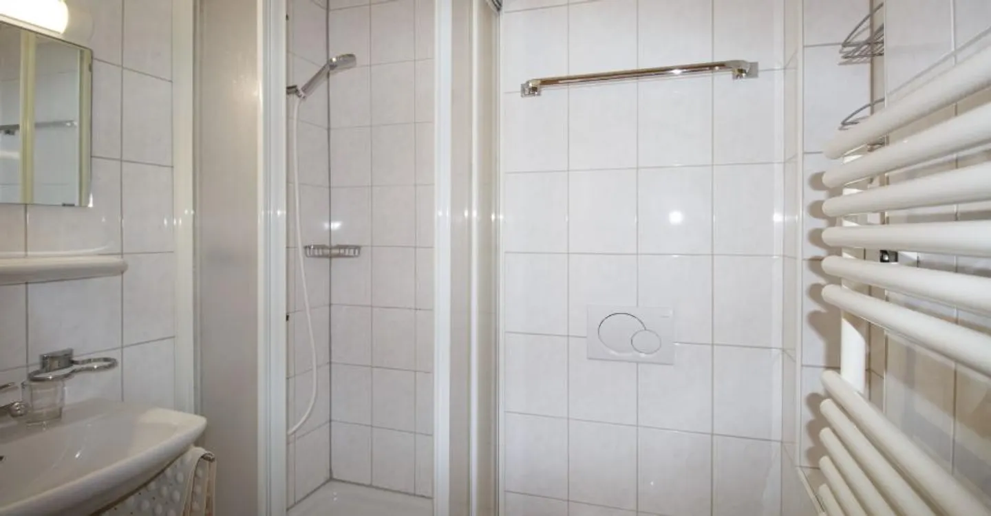 Charmantes Studio mit Balkon - Foto 7 von 10