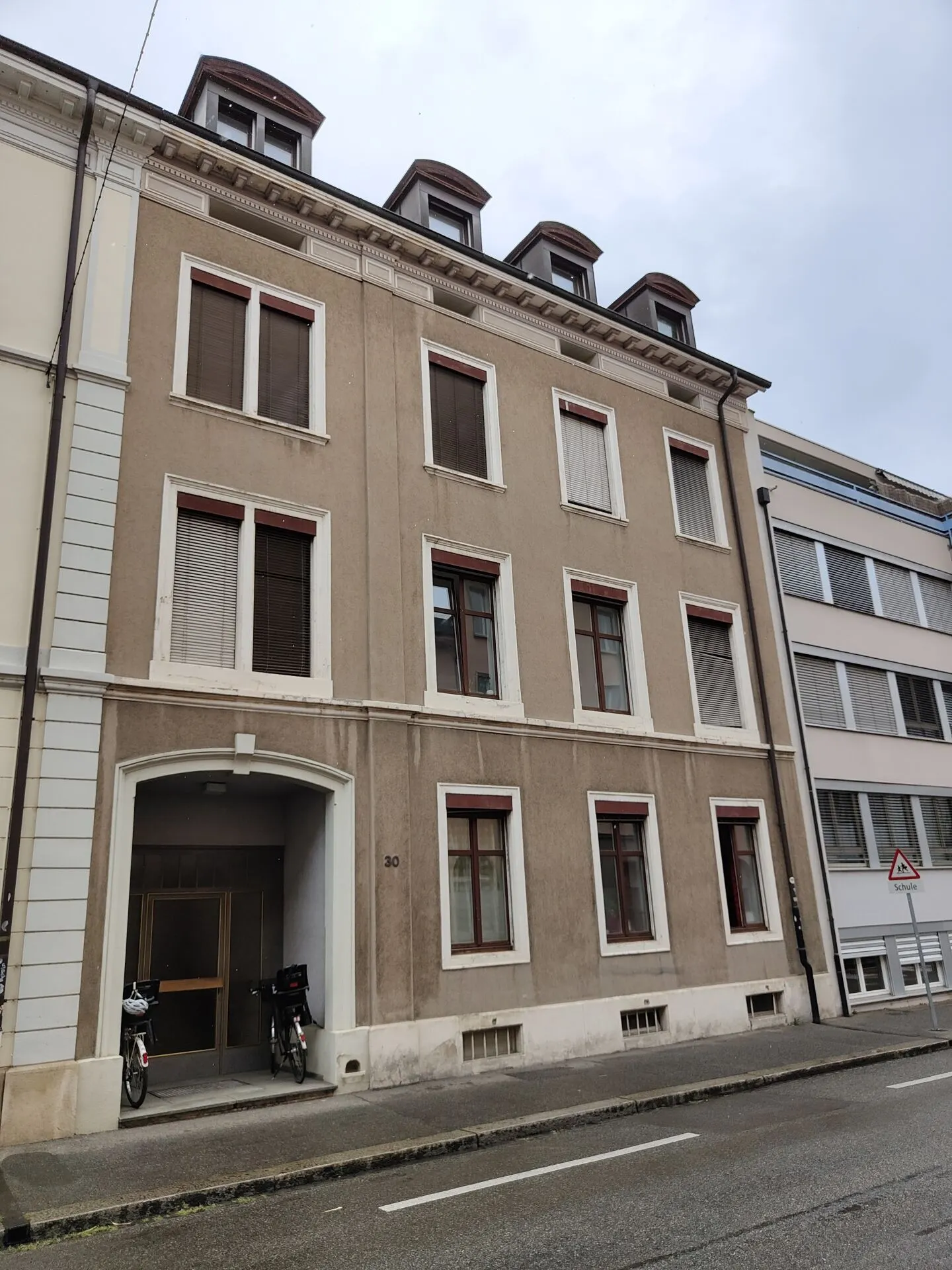 Charmante Wohnung in Basel - Foto 1 von 6