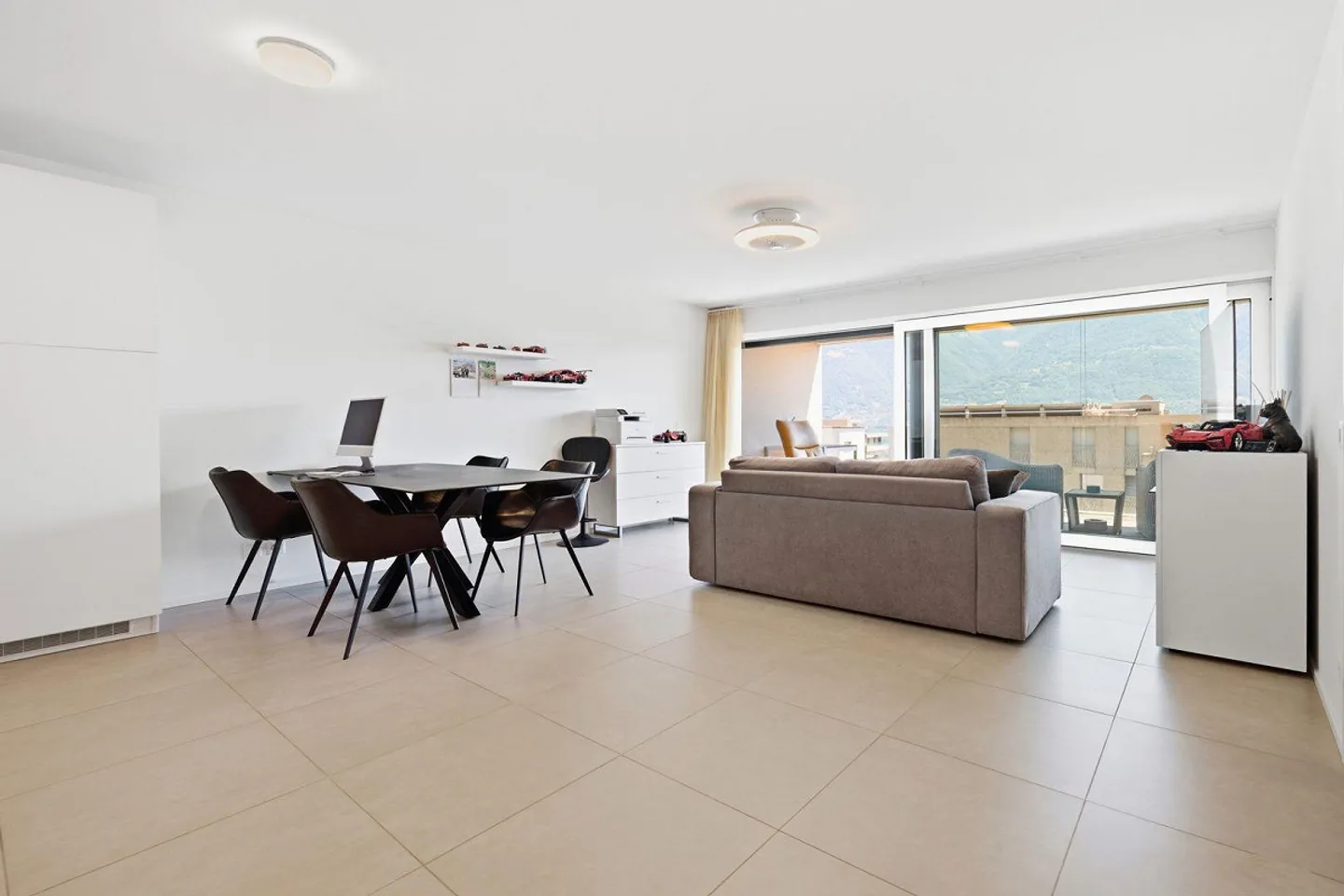 Appartamento moderno con vista lago - Foto 2 di 6