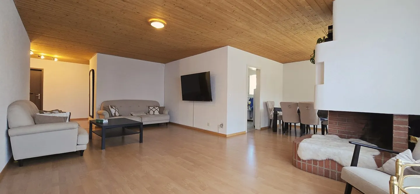 Helle 4.5-Zimmer-Wohnung mit Panoramabalkon in Bern Bümpliz - Ihr neues Zuhause mit Weitblick - Photo 4 of 13