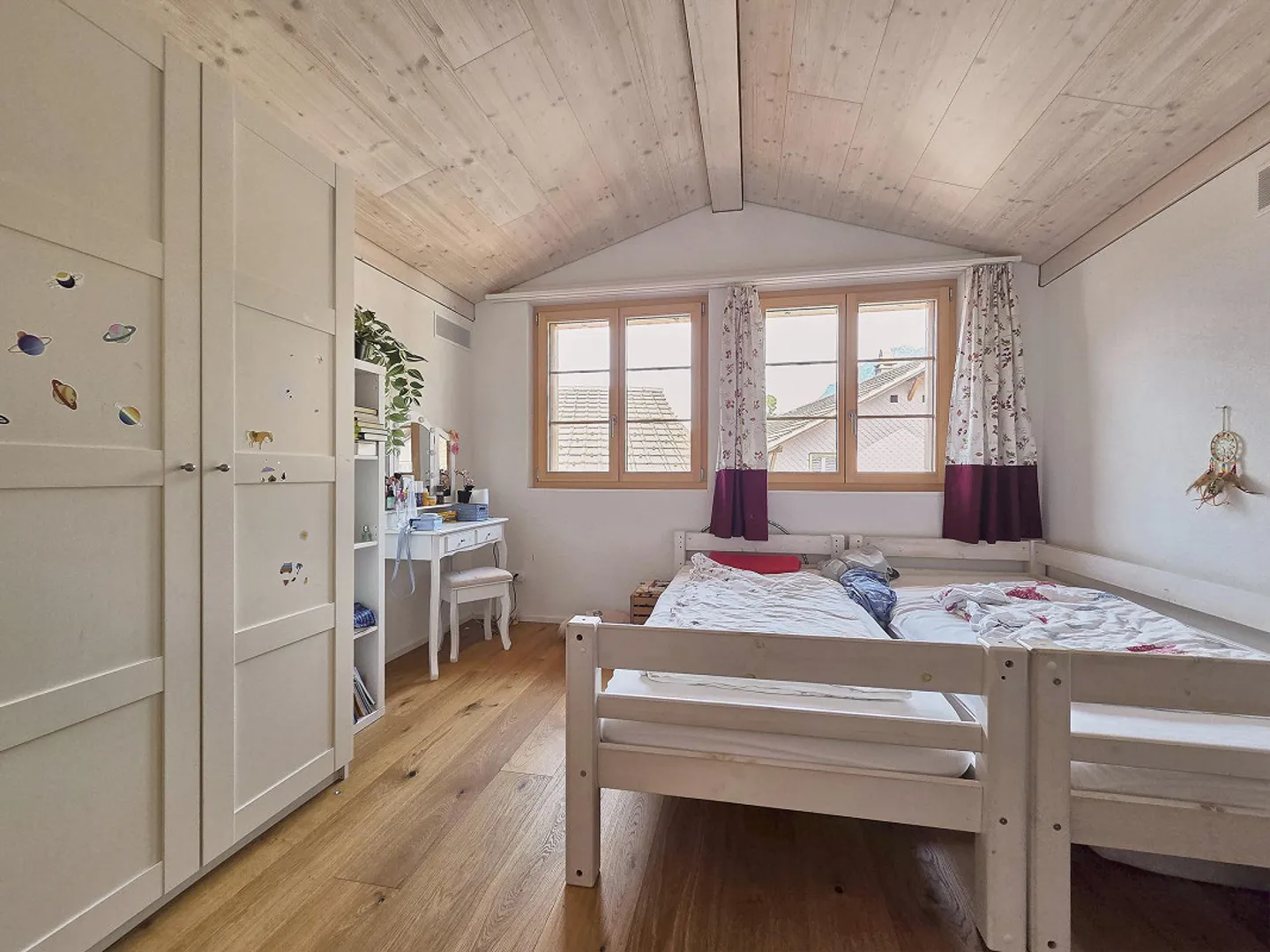 Newly built apartment in completely renovated Bijou - Photo 6 of 10