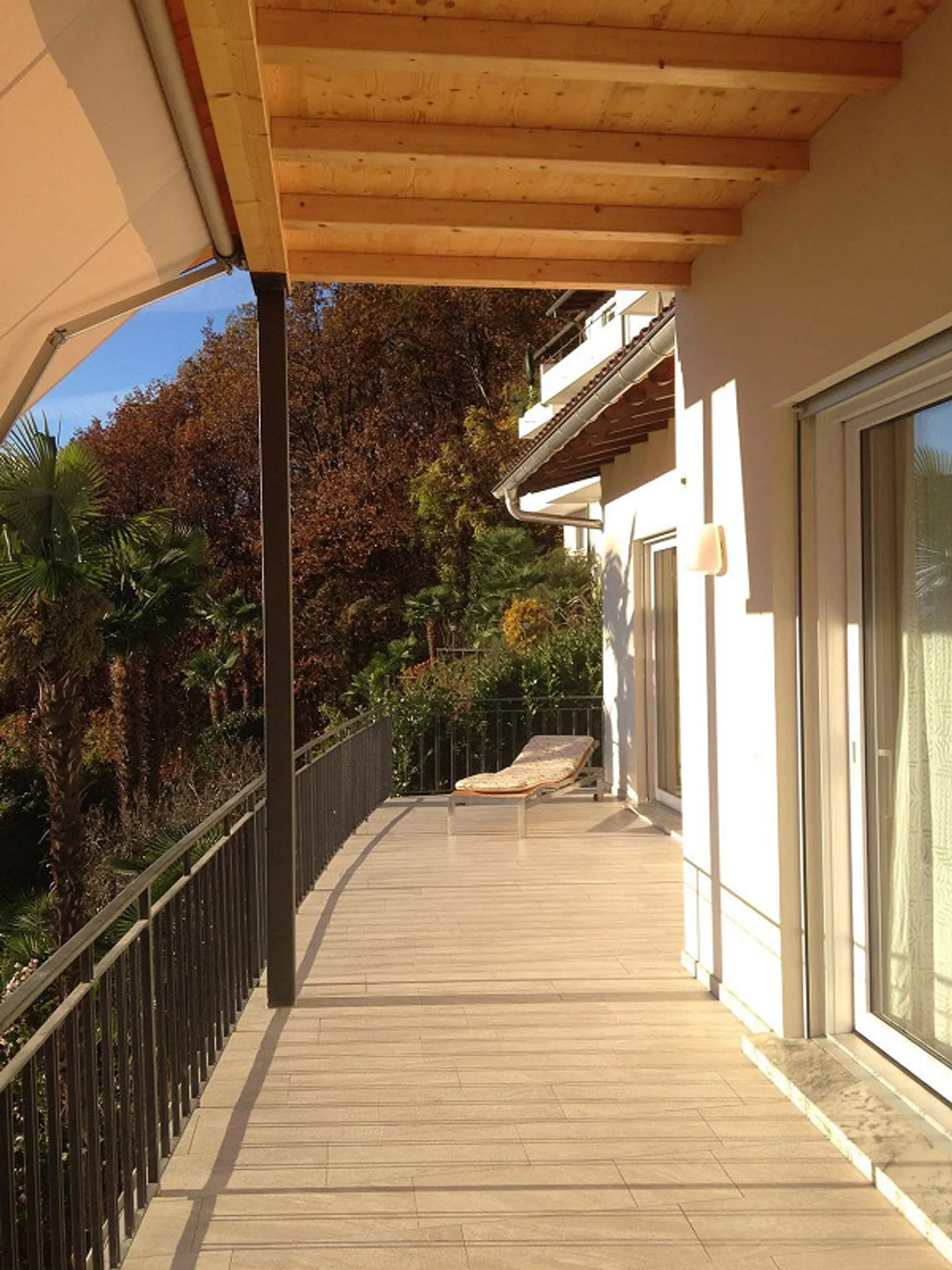 Modern Sunny Apartment in a Quiet Top Lake View Location - Photo 3 of 11