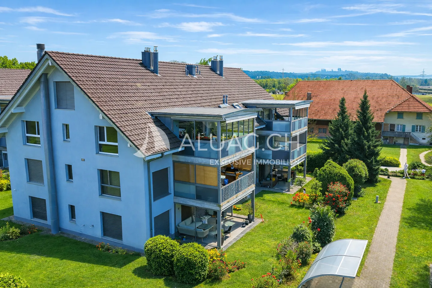 Appartement Duplex Confortable avec Loggia - Photo 2 sur 18