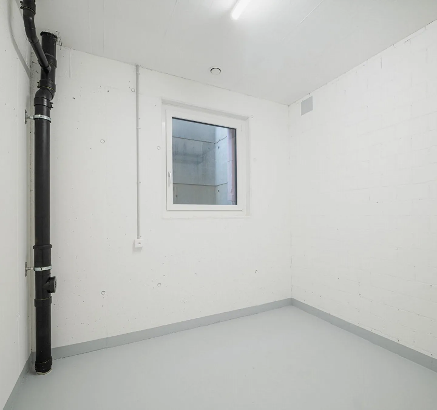 Nebenraum in Schaffhausen - Foto 1 von 4