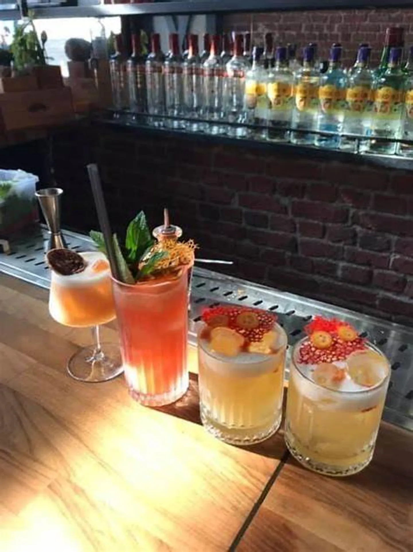 Bar 2 pièces - Photo 1 sur 1