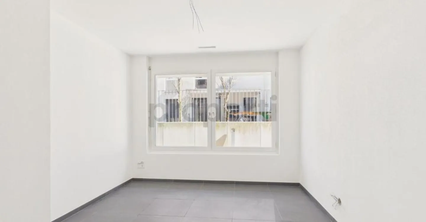 Newly renovated 5.5-room condominium with elevator, Opfikon - Photo 6 of 12