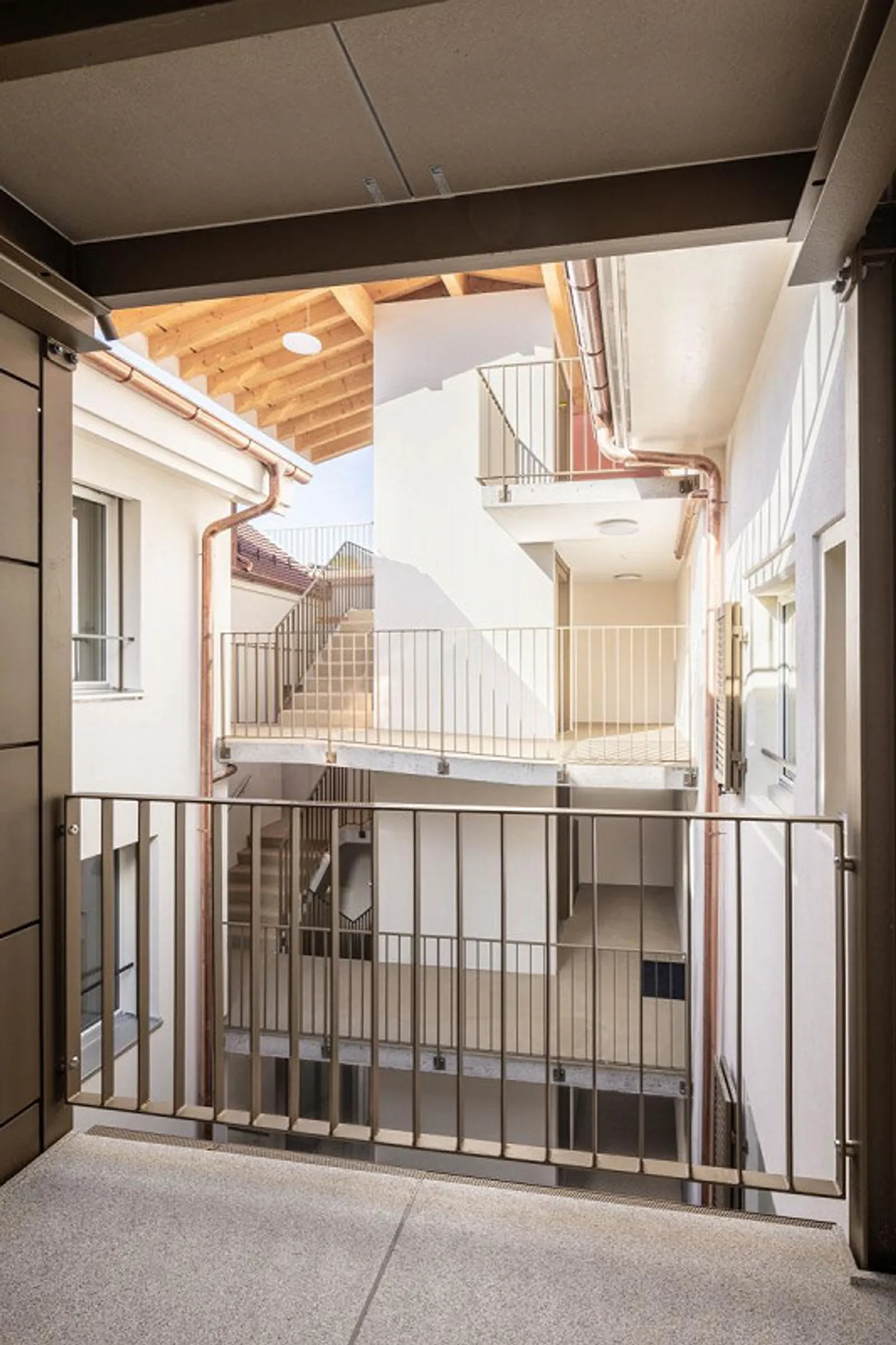 Appartement spécial 4 1/2 Z au centre-ville W8 - Photo 6 sur 9