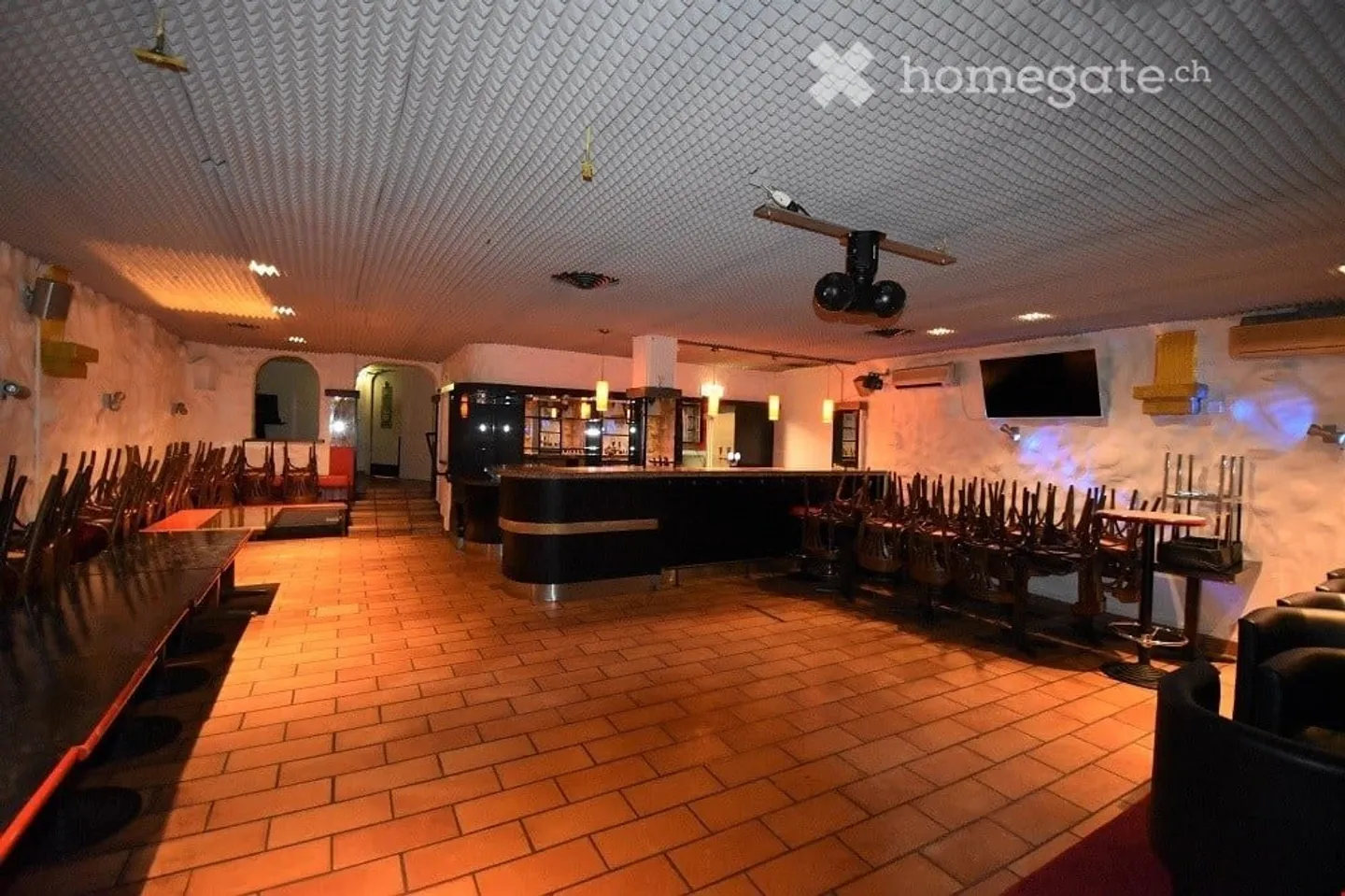 Club-house dans un emplacement de choix - Photo 1 sur 5