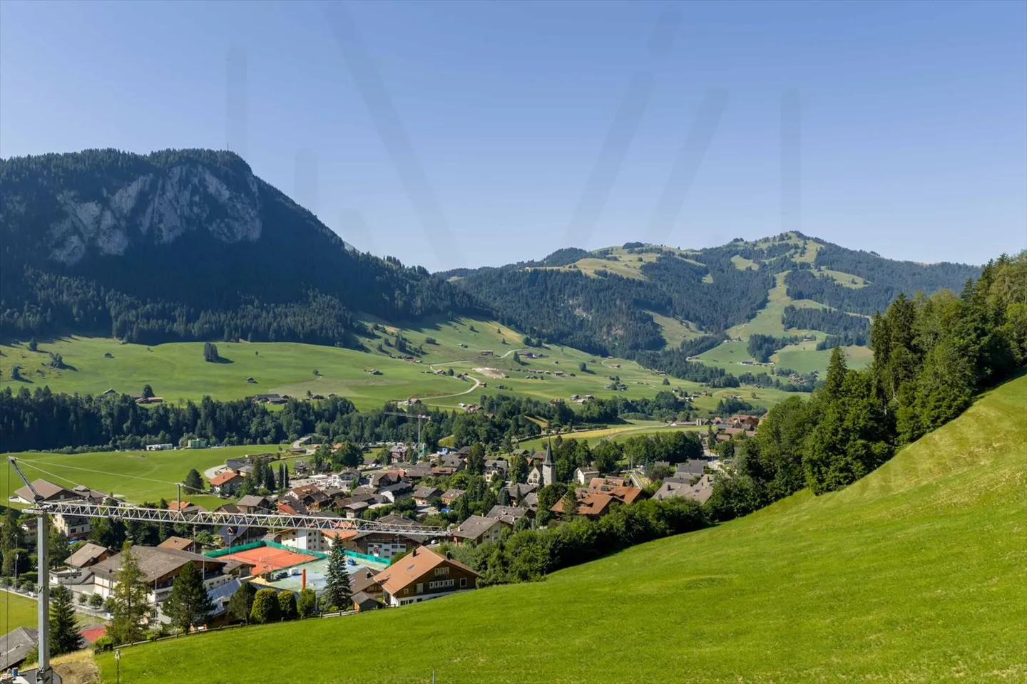 Chalet eccezionale con piscina nel cuore delle Alpi vodesi - Foto 5 di 13