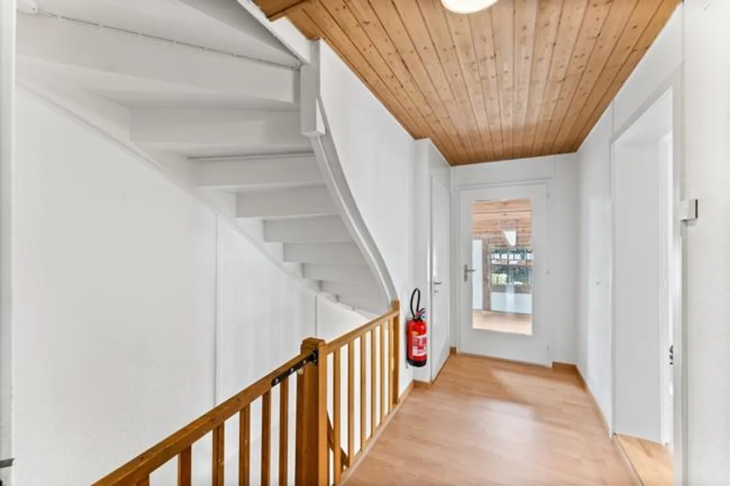 Affascinante casa plurifamiliare con un rendimento del 5,8% - Foto 24 di 30