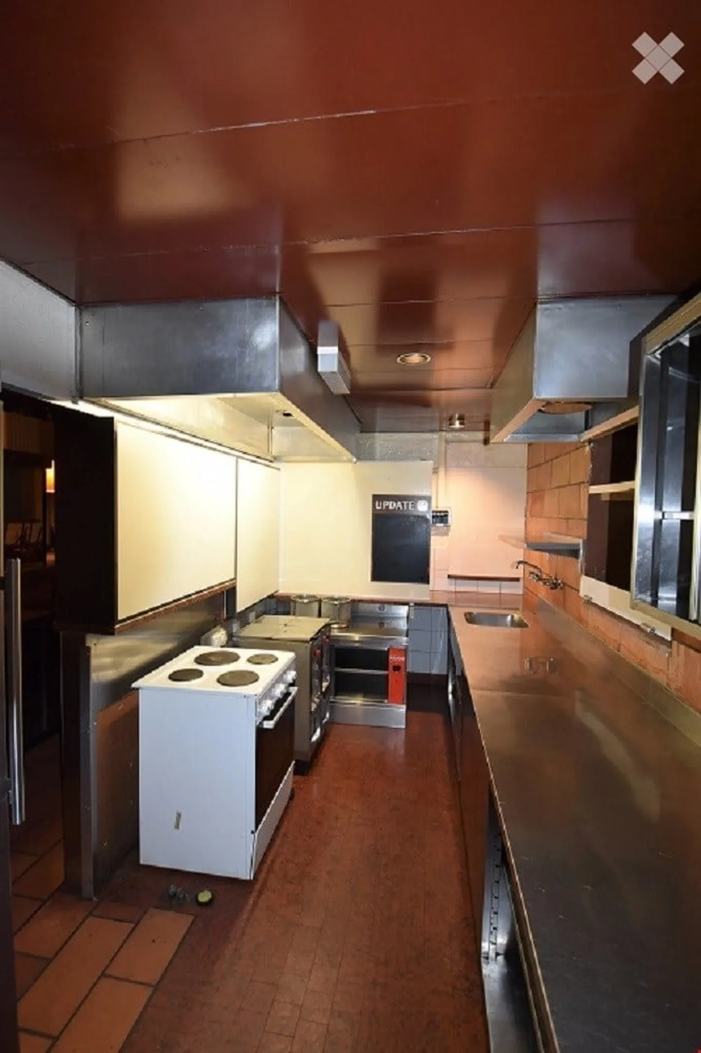 Club-house dans un emplacement de choix - Photo 4 sur 5