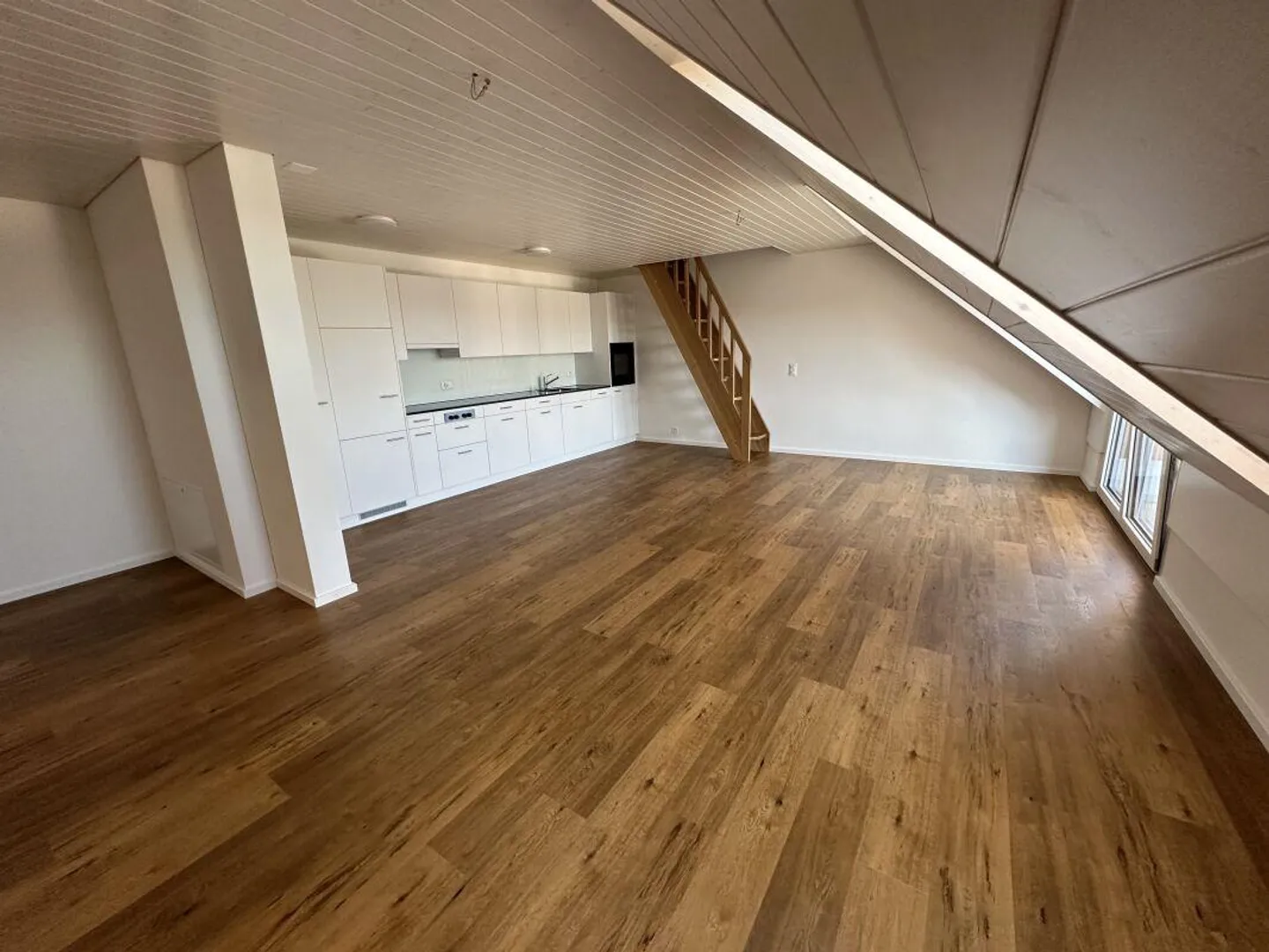 Modernes Apartment in zentraler Lage - Foto 2 von 9