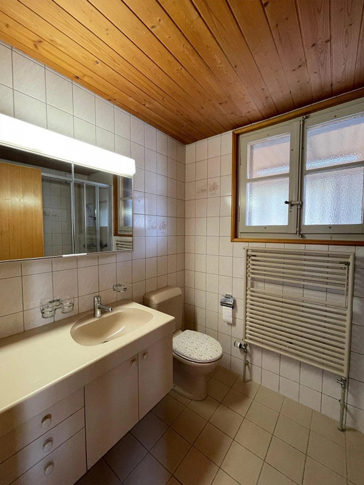 Living in the Stöckli with plenty of outdoor space - Photo 11 of 13